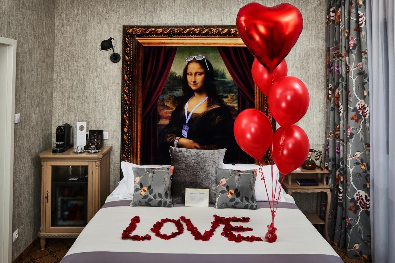 Hotel Mystery 5*
